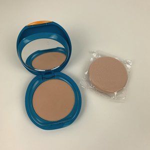 Shiseido Light Ochre UV SPF 36 Foundation and Case